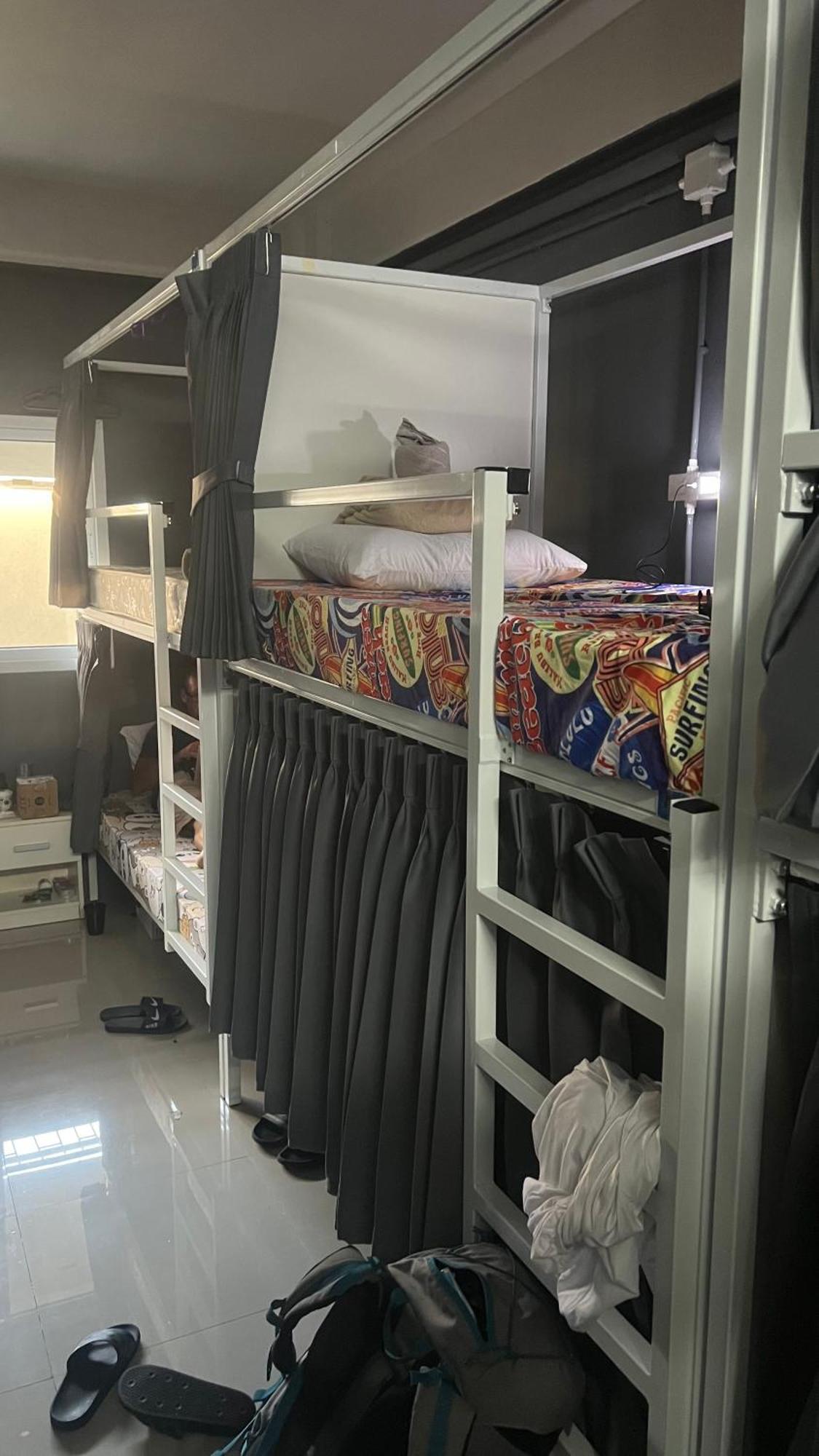 W District Hostel 曼谷 外观 照片