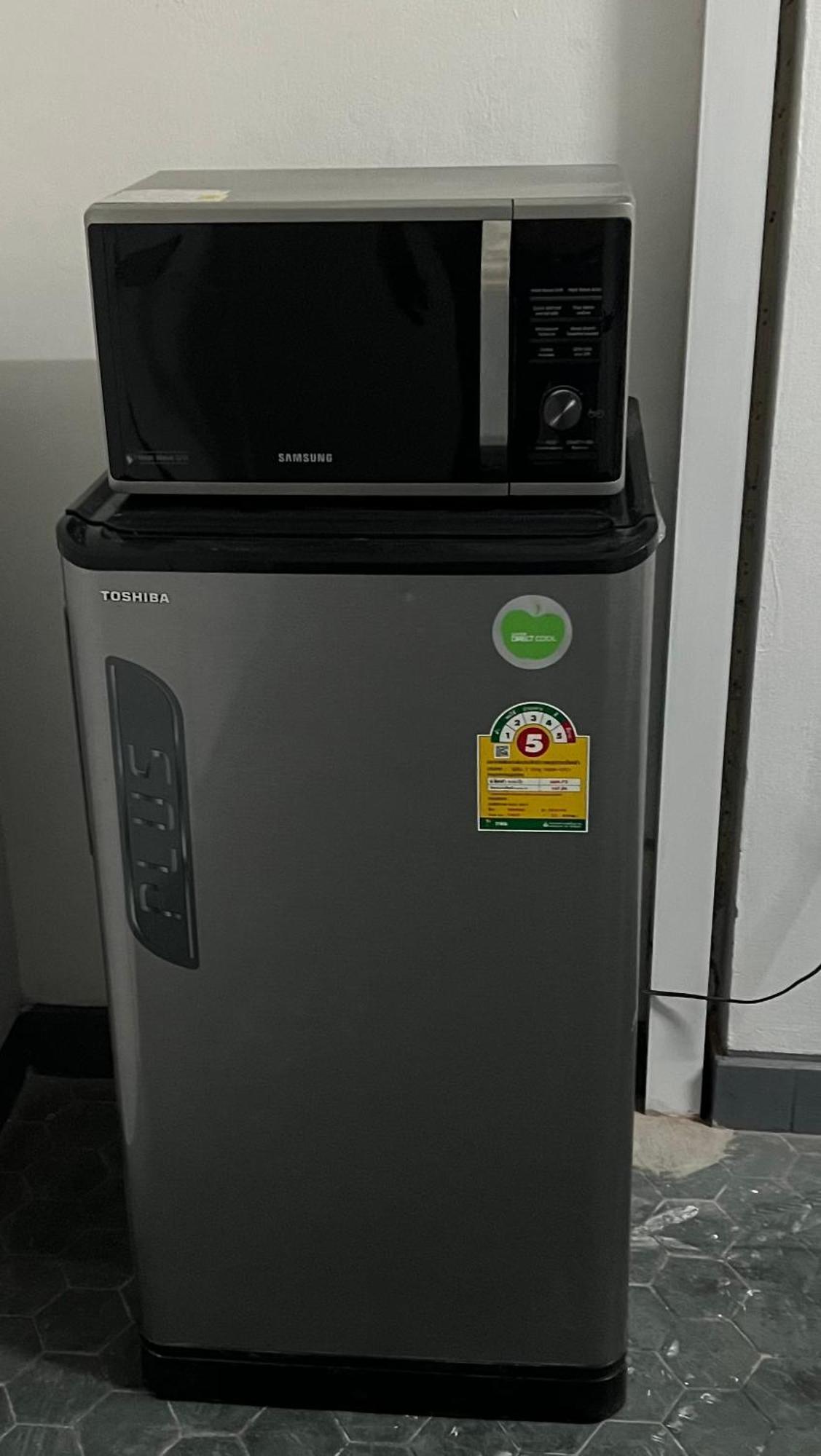 W District Hostel 曼谷 外观 照片
