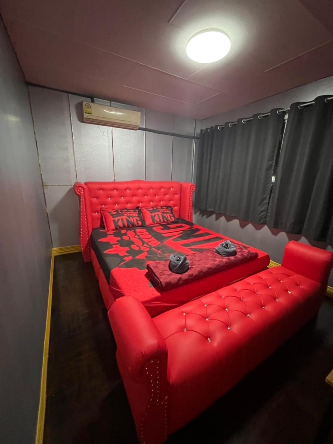 W District Hostel 曼谷 外观 照片